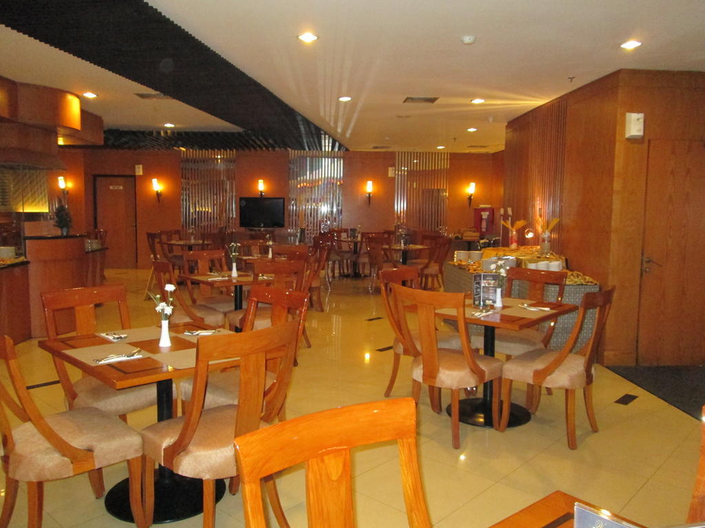 Grand Pasundan convenciones Hotel Bandung Exterior foto